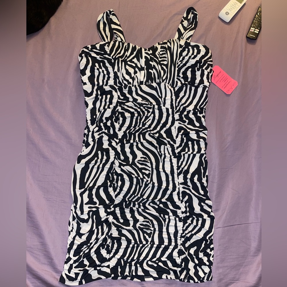 NWT size 18 zebra print sexy ruched mini dress hugs in all the right places